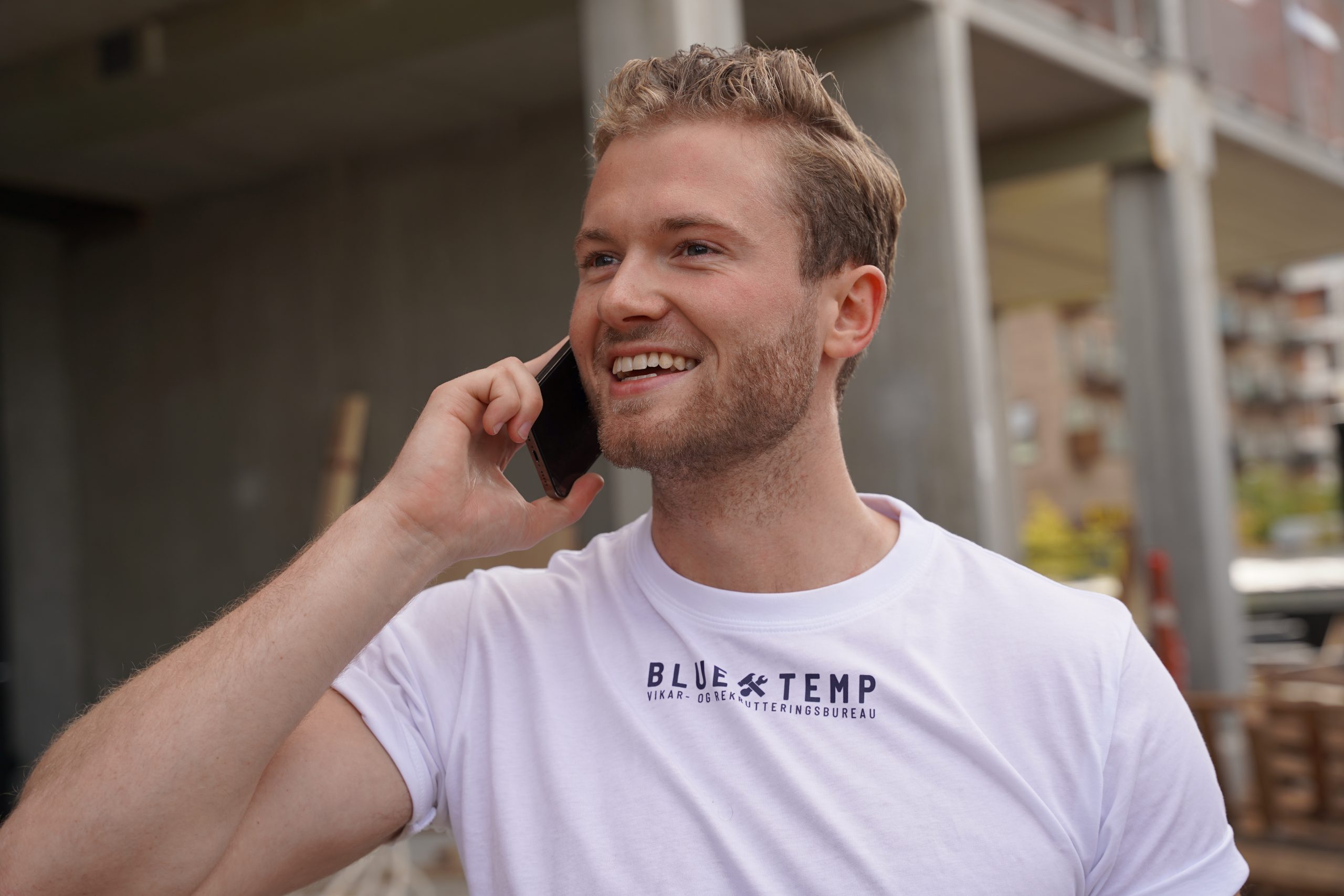 Arbejdsmand kontakter sit vikarbureau bluetemp.dk